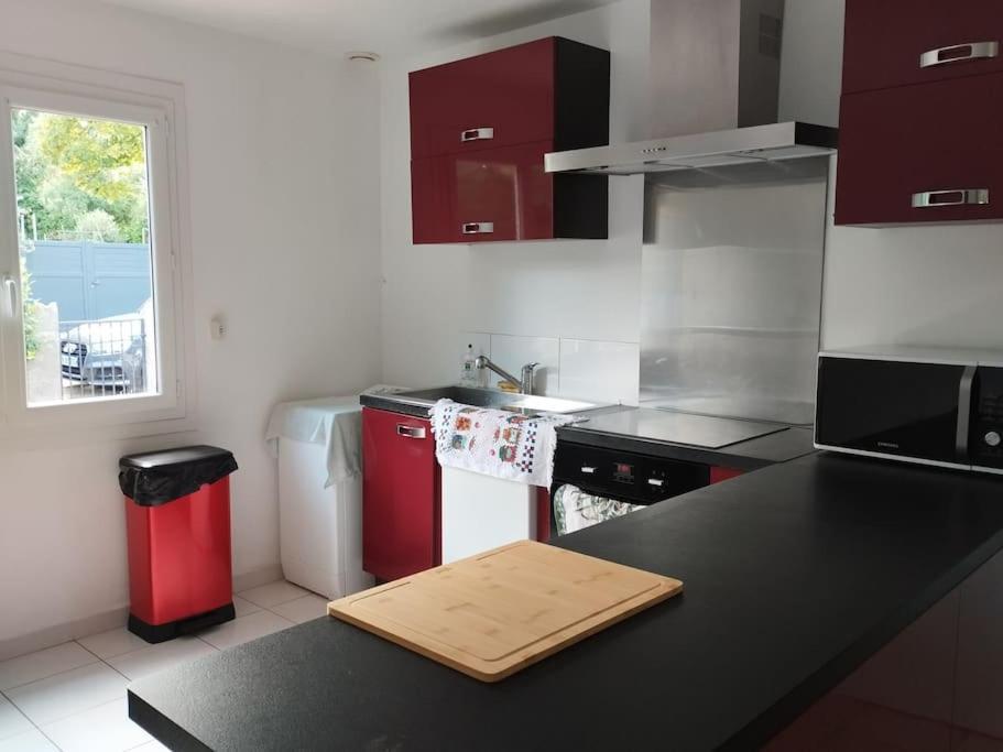 Gite Le Vieux Moulin Sansais Екстер'єр фото