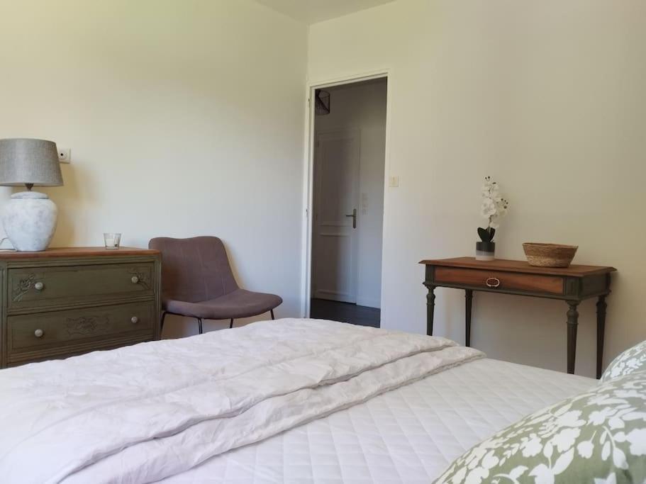 Gite Le Vieux Moulin Sansais Екстер'єр фото