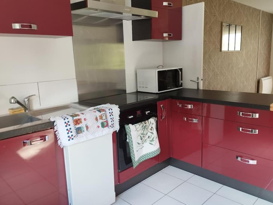 Gite Le Vieux Moulin Sansais Екстер'єр фото