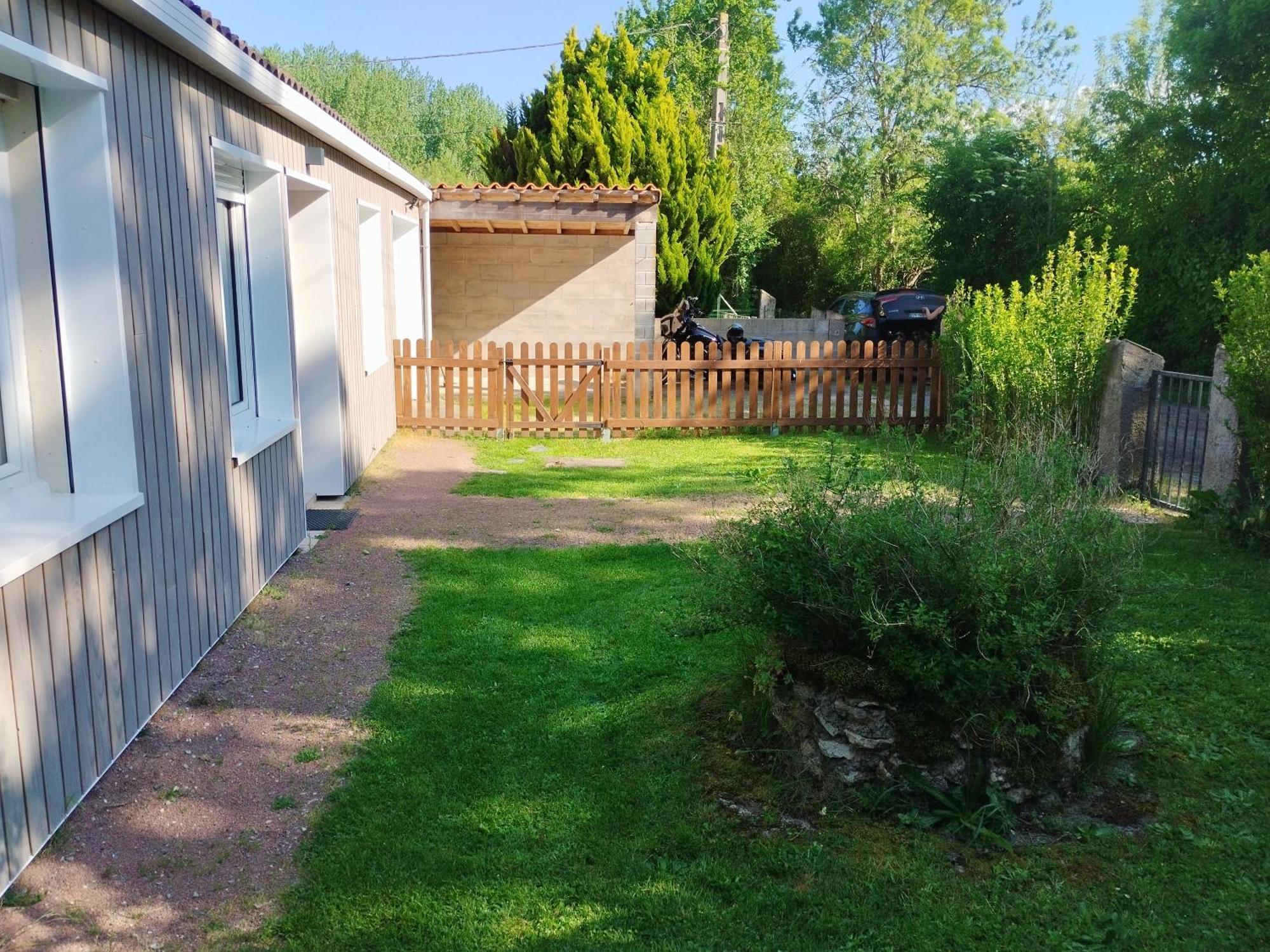 Gite Le Vieux Moulin Sansais Екстер'єр фото